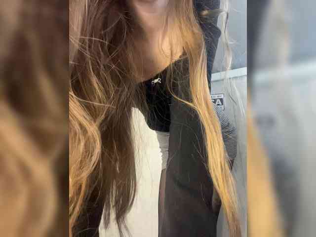 Lady_kissa webcam