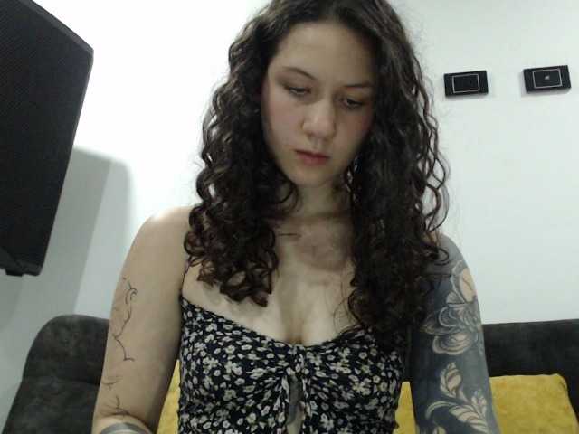 Jane-r live cam on BongaCams