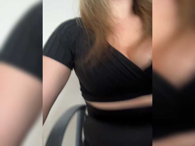 YuliyaLasker live cam on BongaCams