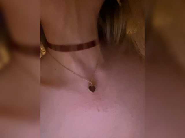 YuliyaLasker live cam on BongaCams