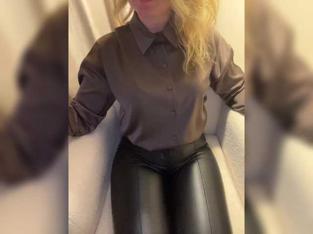YuliyaLasker live cam on BongaCams