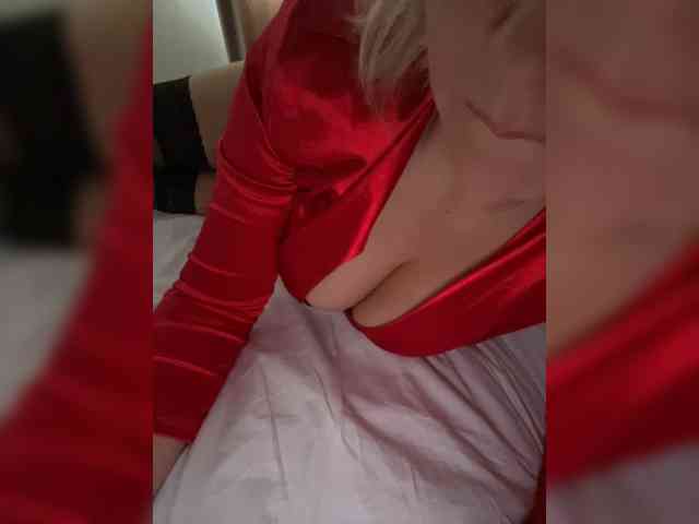 _IBlondy_ webcam