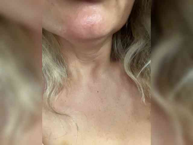 _IBlondy_ webcam
