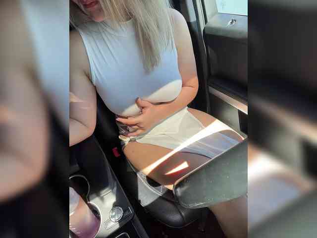 _IBlondy_ webcam