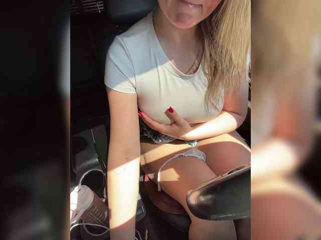 _IBlondy_ webcam