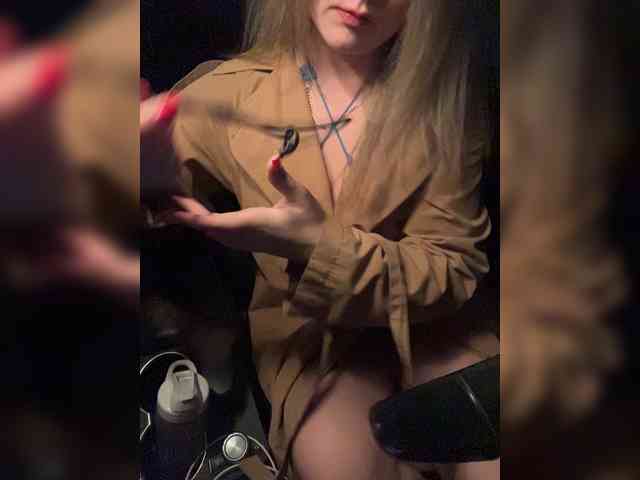 _IBlondy_ webcam