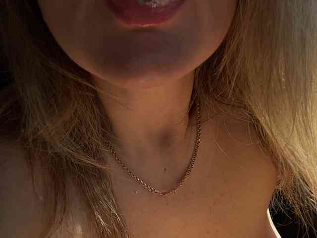 _IBlondy_ webcam