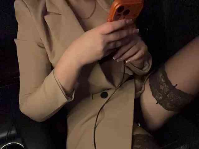 _IBlondy_ webcam