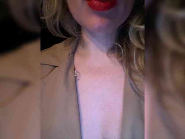 _IBlondy_ webcam