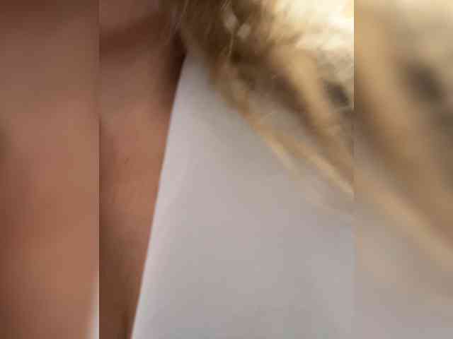 _IBlondy_ webcam