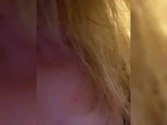 _IBlondy_ webcam