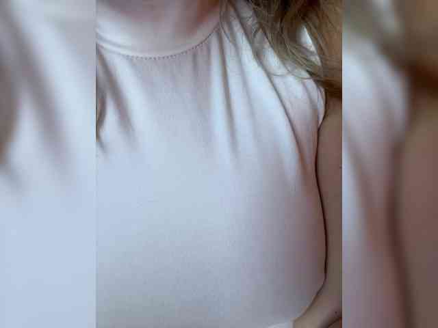 _IBlondy_ webcam