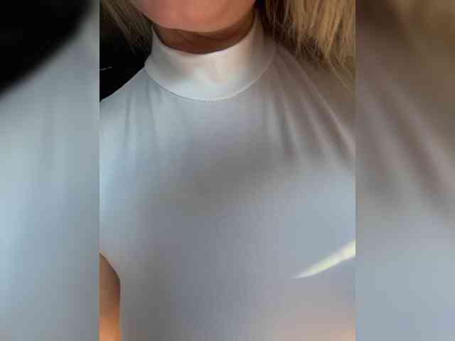 _IBlondy_ webcam