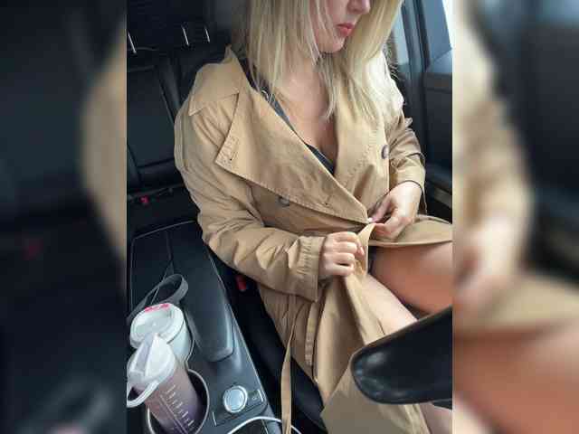 _IBlondy_ webcam