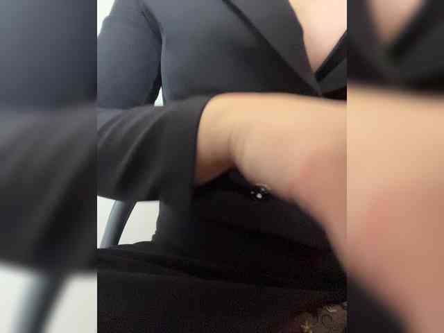 _IBlondy_ webcam