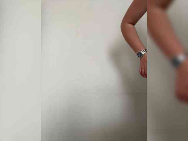 Model: _IBlondy_