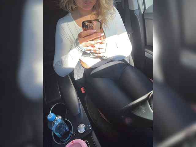 _IBlondy_ webcam