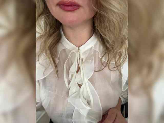 _IBlondy_ webcam