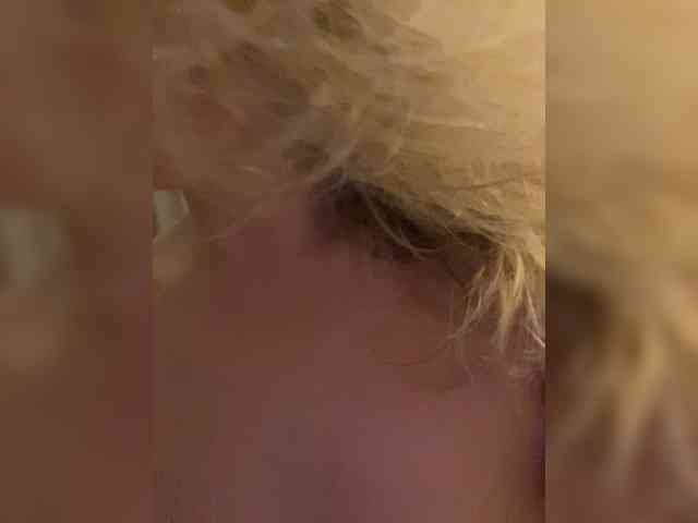 _IBlondy_ webcam