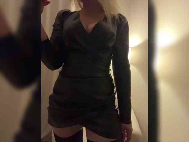 _IBlondy_ webcam