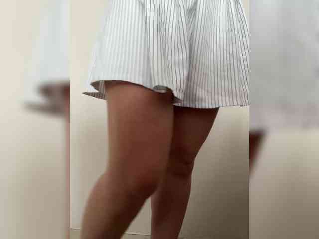 _IBlondy_ webcam