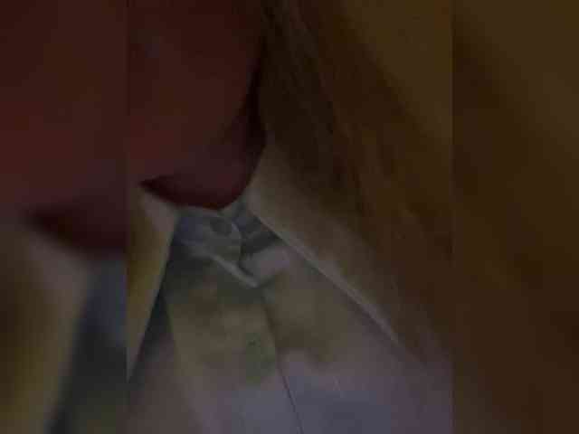 _IBlondy_ webcam