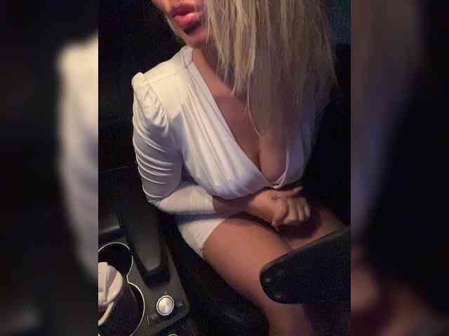 _IBlondy_ webcam