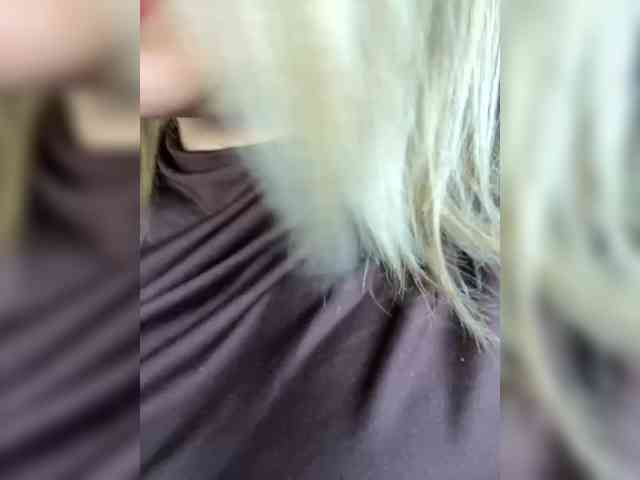 _IBlondy_ webcam