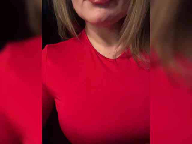 _IBlondy_ webcam