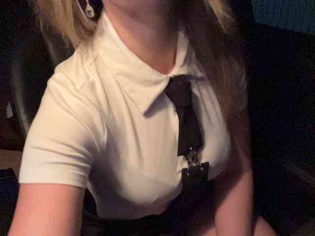 _IBlondy_ webcam