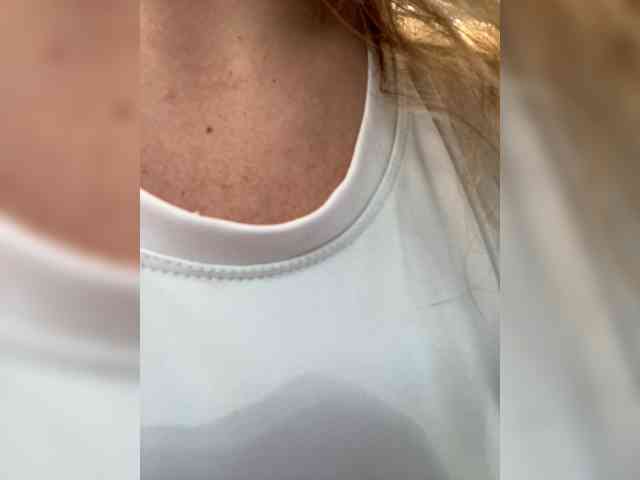 _IBlondy_ webcam
