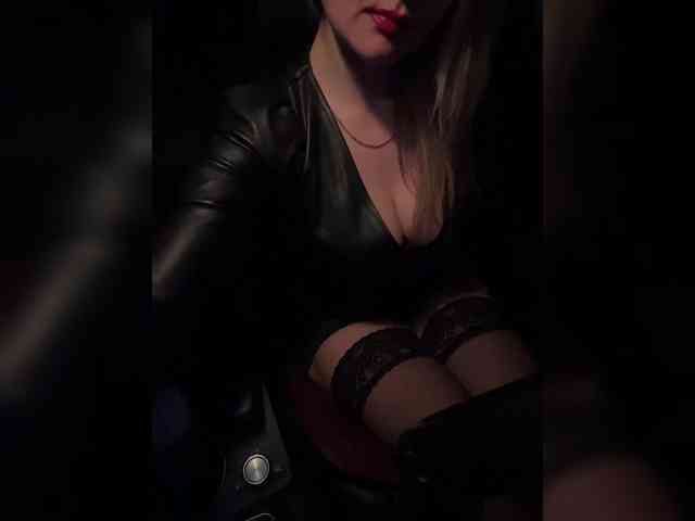 _IBlondy_ webcam