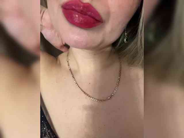 _IBlondy_ webcam
