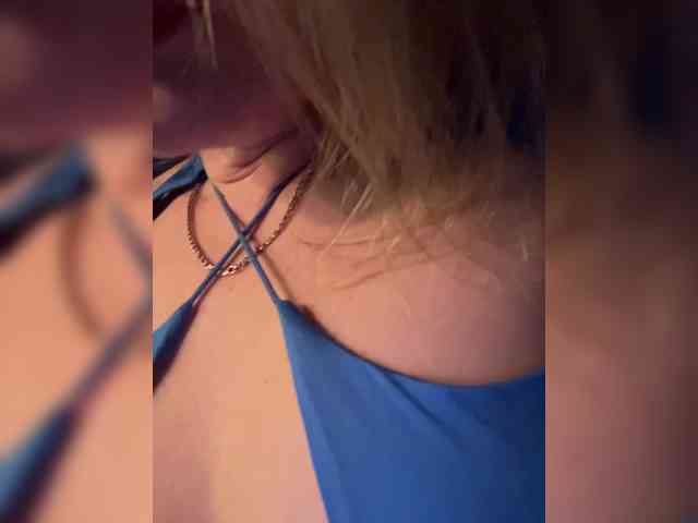 _IBlondy_ webcam