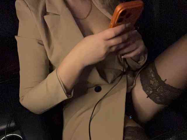 _IBlondy_ webcam