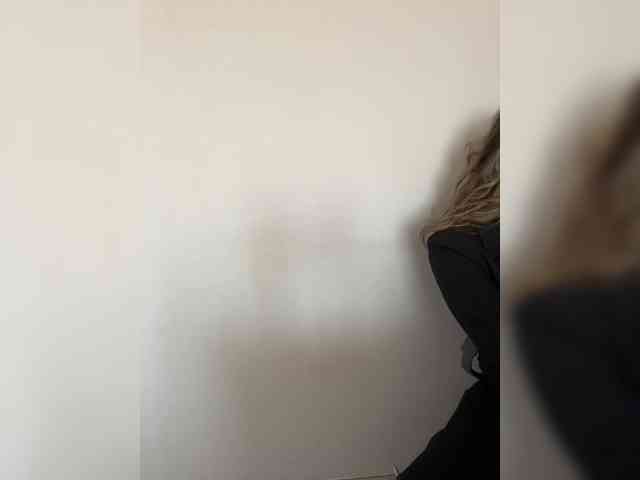 _IBlondy_ webcam