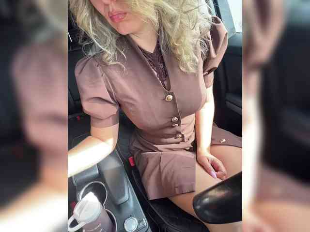 _IBlondy_ webcam