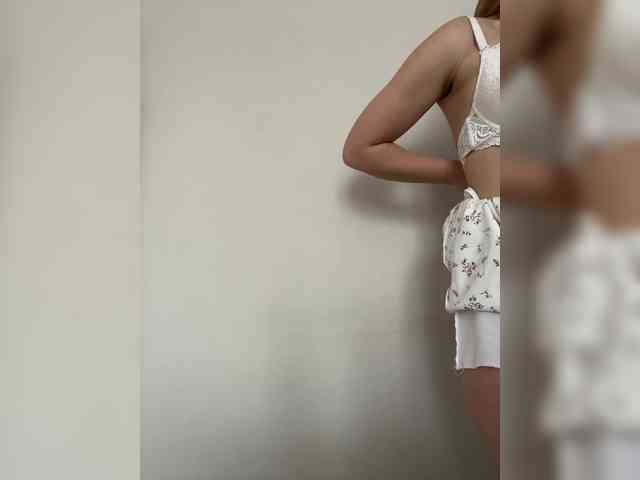 _IBlondy_ webcam