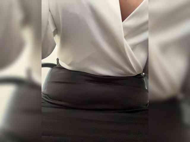 _IBlondy_ webcam