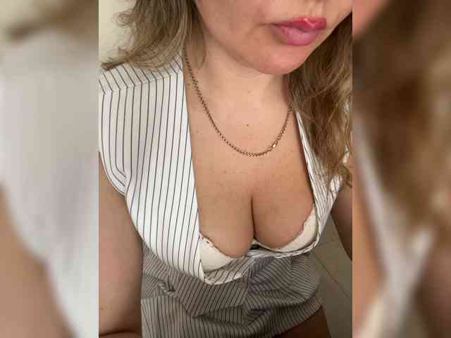This model is live right now. YuliyaLasker