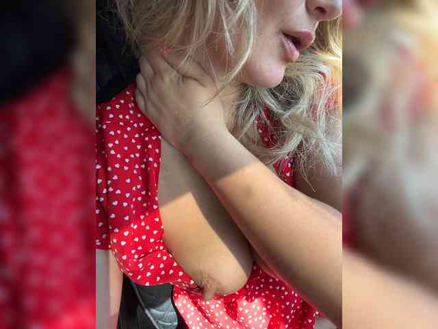 _IBlondy_ webcam