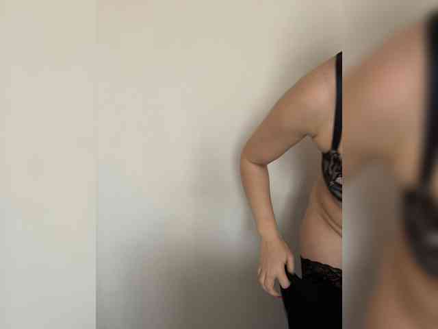 _IBlondy_ webcam