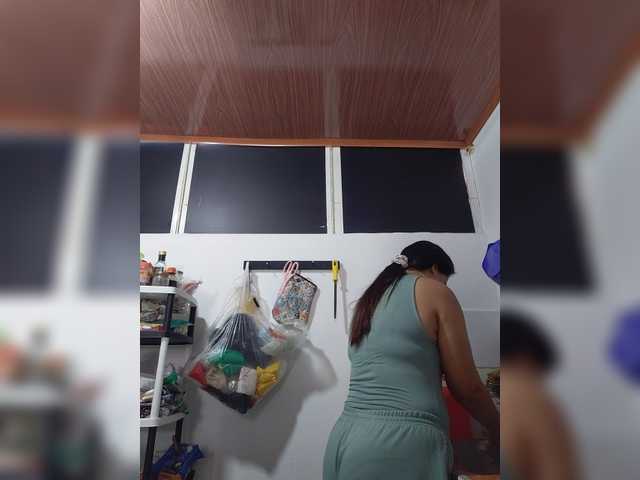carolinahairy live webcam show