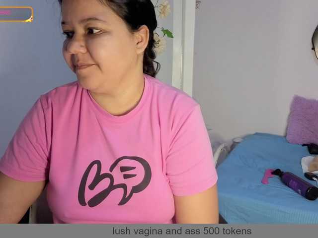 carolinahairy live webcam show