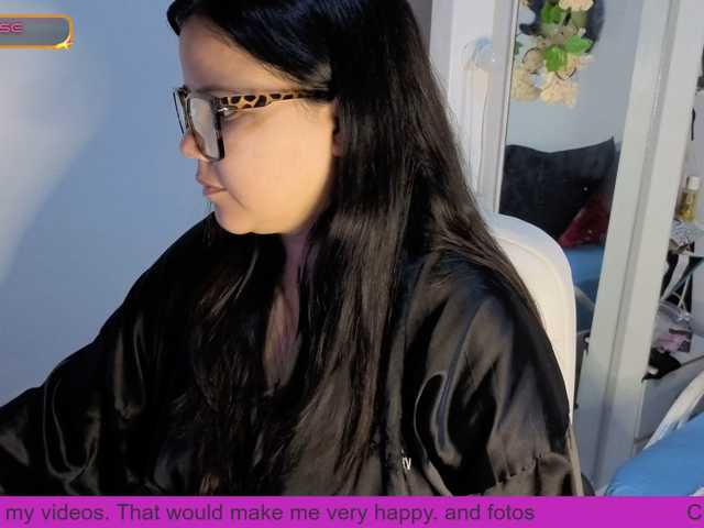 carolinahairy live cam preview
