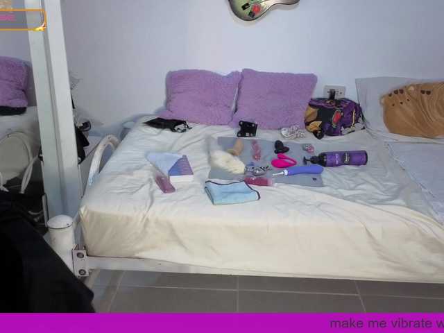 carolinahairy live cam
