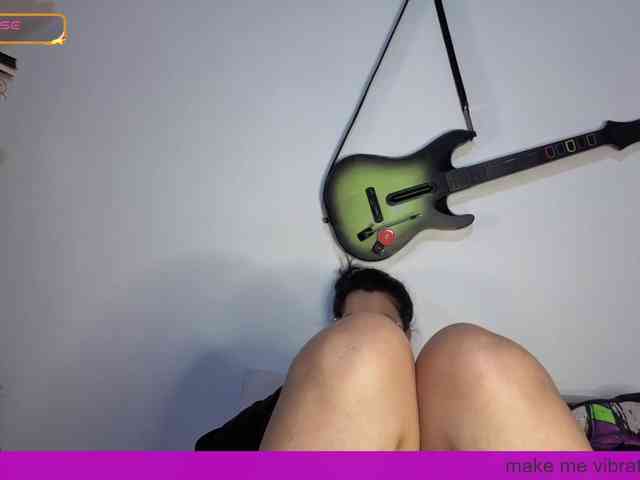 carolinahairy's live room