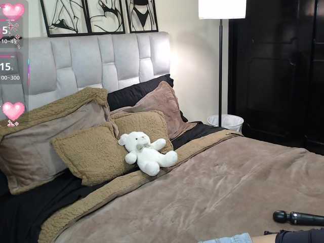 Dakota-J live cam on BongaCams