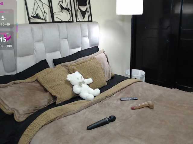 Dakota-J live cam on BongaCams