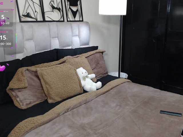 Dakota-J live cam on BongaCams
